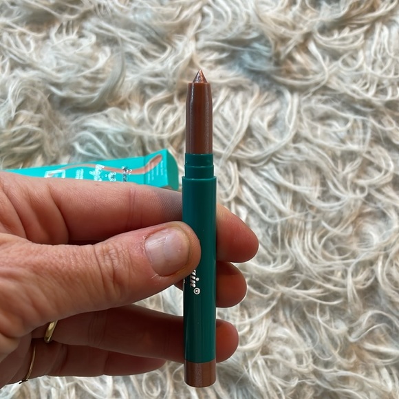 3/$20 NEW! Shimmering rose gold eye brightening make up! New in box! - Picture 3 of 4